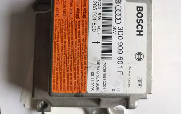 Volkswagen Touareg I Airbag control unit/module 0285001800 3D0909601