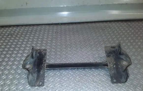 Mitsubishi Outlander Battery bracket 