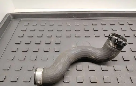 Mercedes-Benz GLK (X204) Intercooler hose/pipe