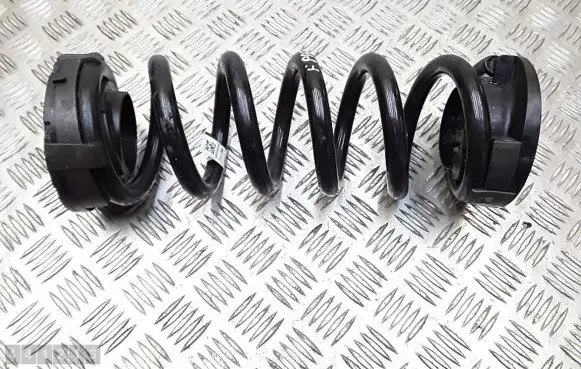 Jaguar F-Pace Rear coil spring l8a2-5534-hb
