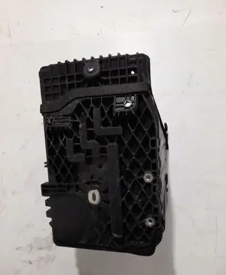 Land Rover Freelander 2 - LR2 Battery box tray 6G9N10757A