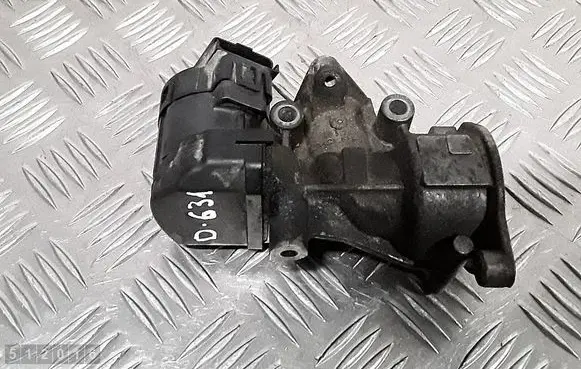 Citroen C5 EGR valve cooler 9681825280