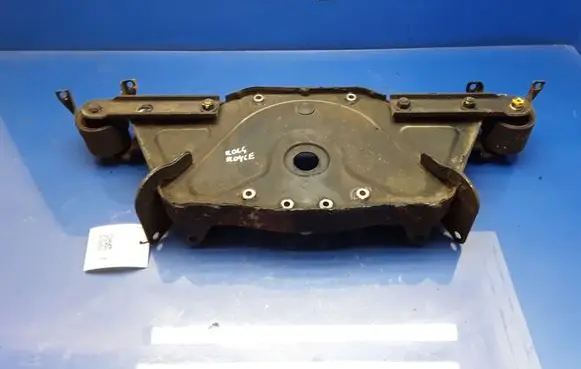 Rolls-Royce Silver Spirit Rear differential/diff mount bracket 