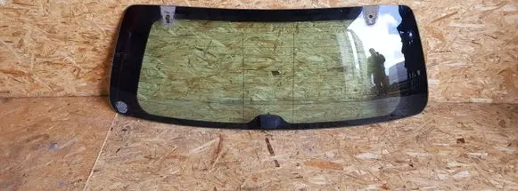 KIA Sorento Rear windscreen/windshield window 