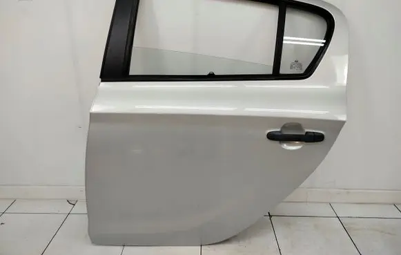 Hyundai i20 (PB PBT) Rear door 