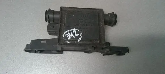 Audi A4 S4 B5 8D Door central lock control unit/module 4A0959981A