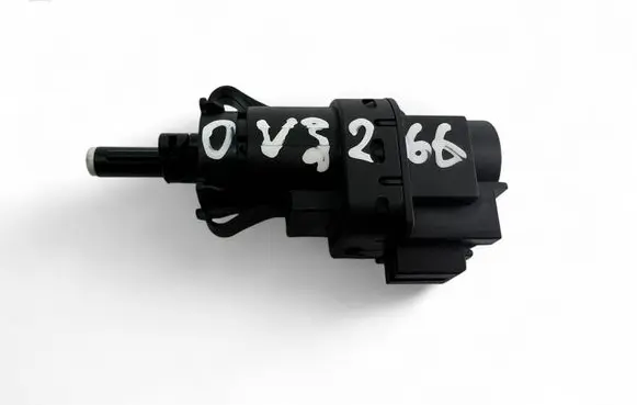 Volvo S60 Brake pedal sensor switch 30773935
