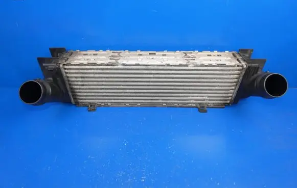 BMW X3 F25 Intercooler radiator 7593852 73912311 739123
