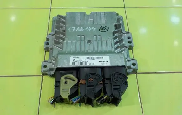Volvo V60 Engine control unit/module 31355669