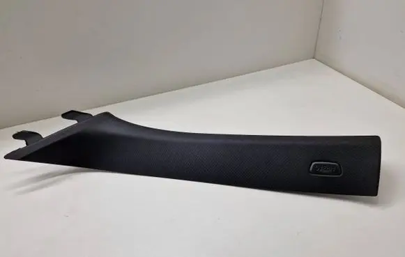 BMW i4 (A) pillar trim 8096435