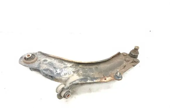 Renault Kangoo II Front lower control arm/wishbone