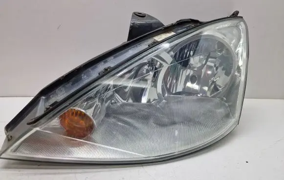 Ford Focus Headlight/headlamp 2M5113W030BD