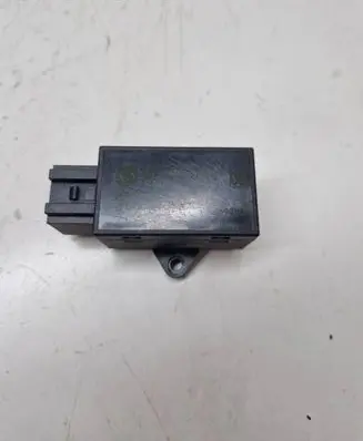 Volkswagen Phaeton Seat heating relay 7L0959772