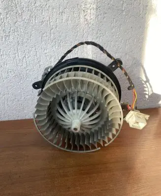 Mercedes-Benz E W210 Air conditioning (A/C) fan (condenser) A2108211551 E950