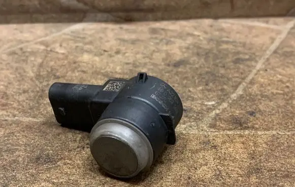 Mercedes-Benz C W204 Parking PDC sensor A2215420417