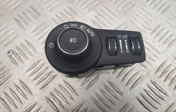 Chrysler Pacifica Light switch 68154356AC P68154356AC