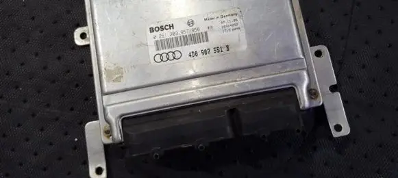 Audi A6 S6 C4 4A Engine control unit/module 0261203957 0261203958