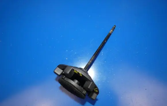 Jaguar XJ X351 Spare wheel bolt