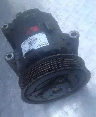 Renault Megane II Air conditioning (A/C) compressor (pump) 8200600110