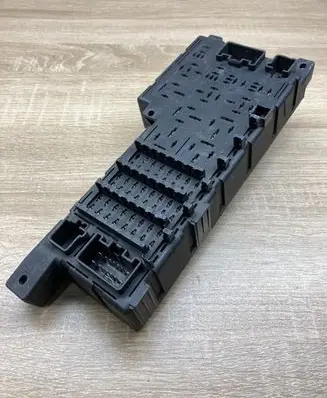 Volvo V70 Fuse module 9452993