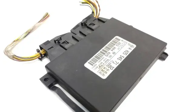 Mercedes-Benz E W211 Parking PDC control unit/module A0255457132 0263004025