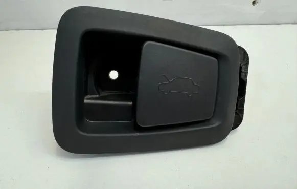 Volvo XC60 Engine bonnet (hood) release handle 32277309