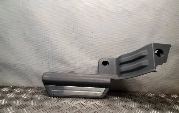 Hyundai Terracan Rear sill trim cover 84270H1002