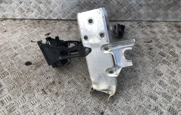 BMW 2 F22 F23 Front bumper mounting bracket 7266196
