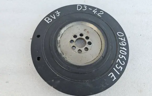 Audi A8 S8 D3 4E Crankshaft pulley 079105251E