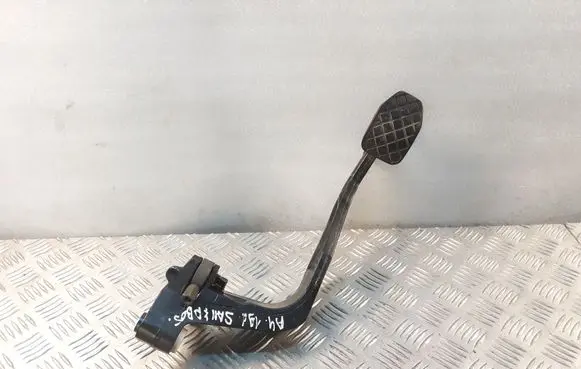 Clutch pedal