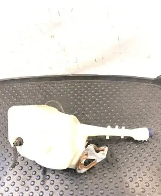 Alfa Romeo 159 Windshield washer fluid reservoir/tank