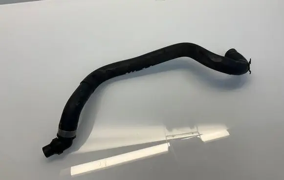 Mercedes-Benz E W211 Engine coolant pipe/hose A2118327194 YKP314503 2118327194