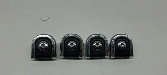 Land Rover Evoque I Tie down hook / loop 