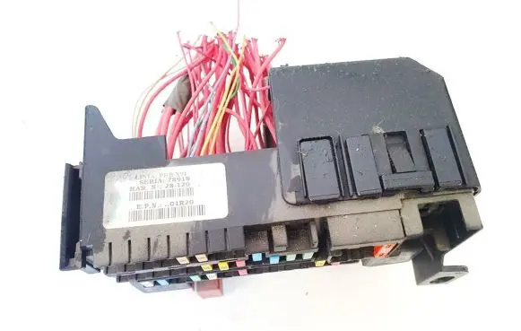 Renault Laguna III Fuse box set 78918 28-120