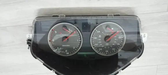 Volvo V50 Speedometer (instrument cluster) 060889 30710071