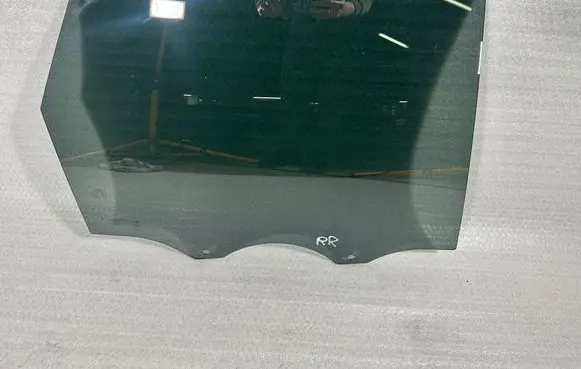 Rear door window glass