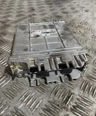 Volkswagen PASSAT B5 Engine control unit/module 028906021DT 28SA3095 0281001555