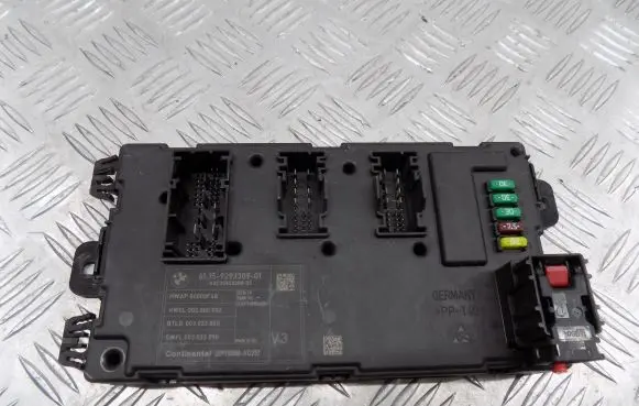 BMW 1 F20 F21 Central body control module 9293309 0003000002 00000F48