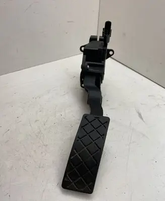 Seat Ibiza IV (6J,6P) Accelerator throttle pedal 6C1721503B