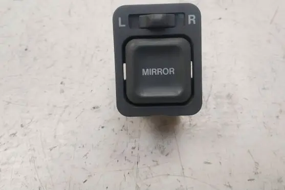 Honda CR-V Wing mirror switch 1834981