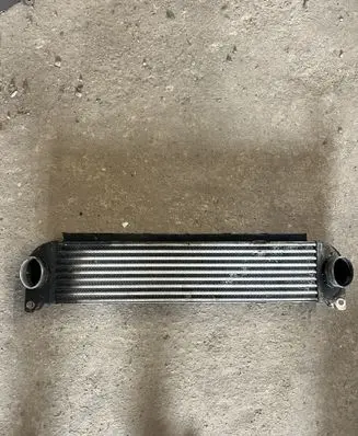 Land Rover Discovery 3 - LR3 Intercooler radiator PML500011 L25951