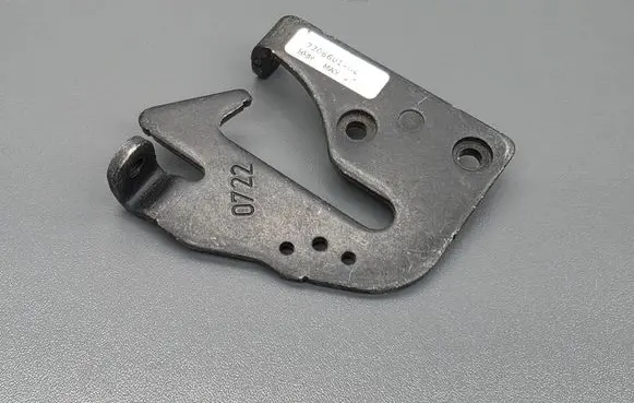 BMW i3 Engine bonnet/hood lock/latch loop/hook 7306601