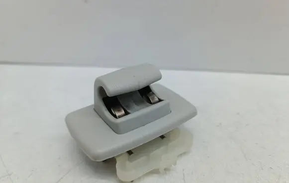 Sun visor clip/hook/bracket
