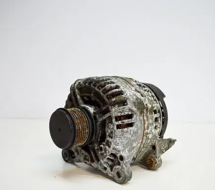 Volkswagen Jetta V Generator/alternator 06F903023F