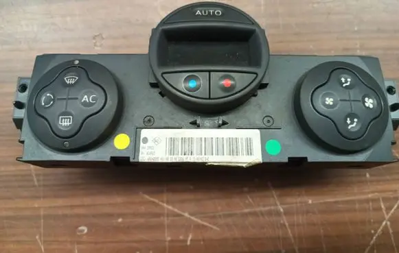 Renault Megane II Climate control unit 8200070752