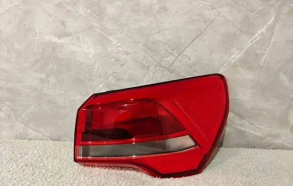Audi Q3 F3 Rear/tail lights 83A945070 646002S