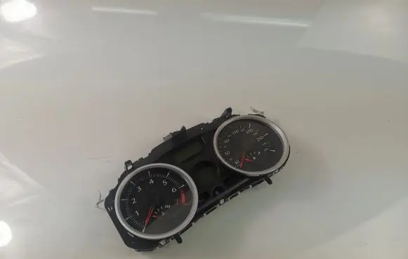 Renault Megane II Speedometer (instrument cluster) 8200408790