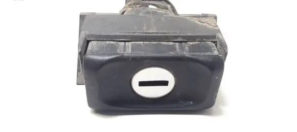 Volkswagen Golf II Tailgate exterior lock 