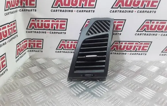 BMW 1 E81 E87 Dashboard side air vent grill/cover trim 7059187 5160 P0101171