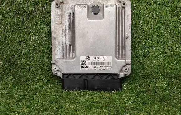 Volkswagen PASSAT B6 Engine control unit/module ECU 3C0907115F 0261S02111